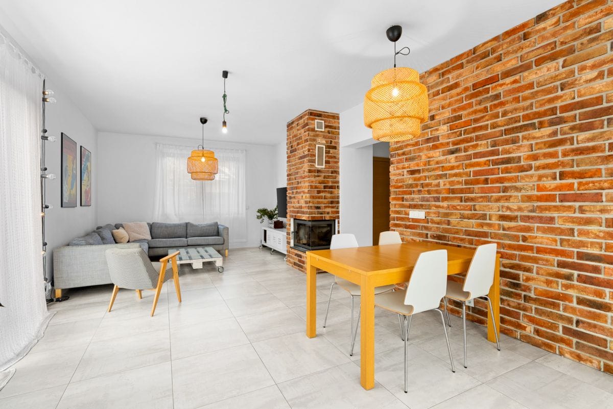 Dom 6 pokojowe na Sprzedaż