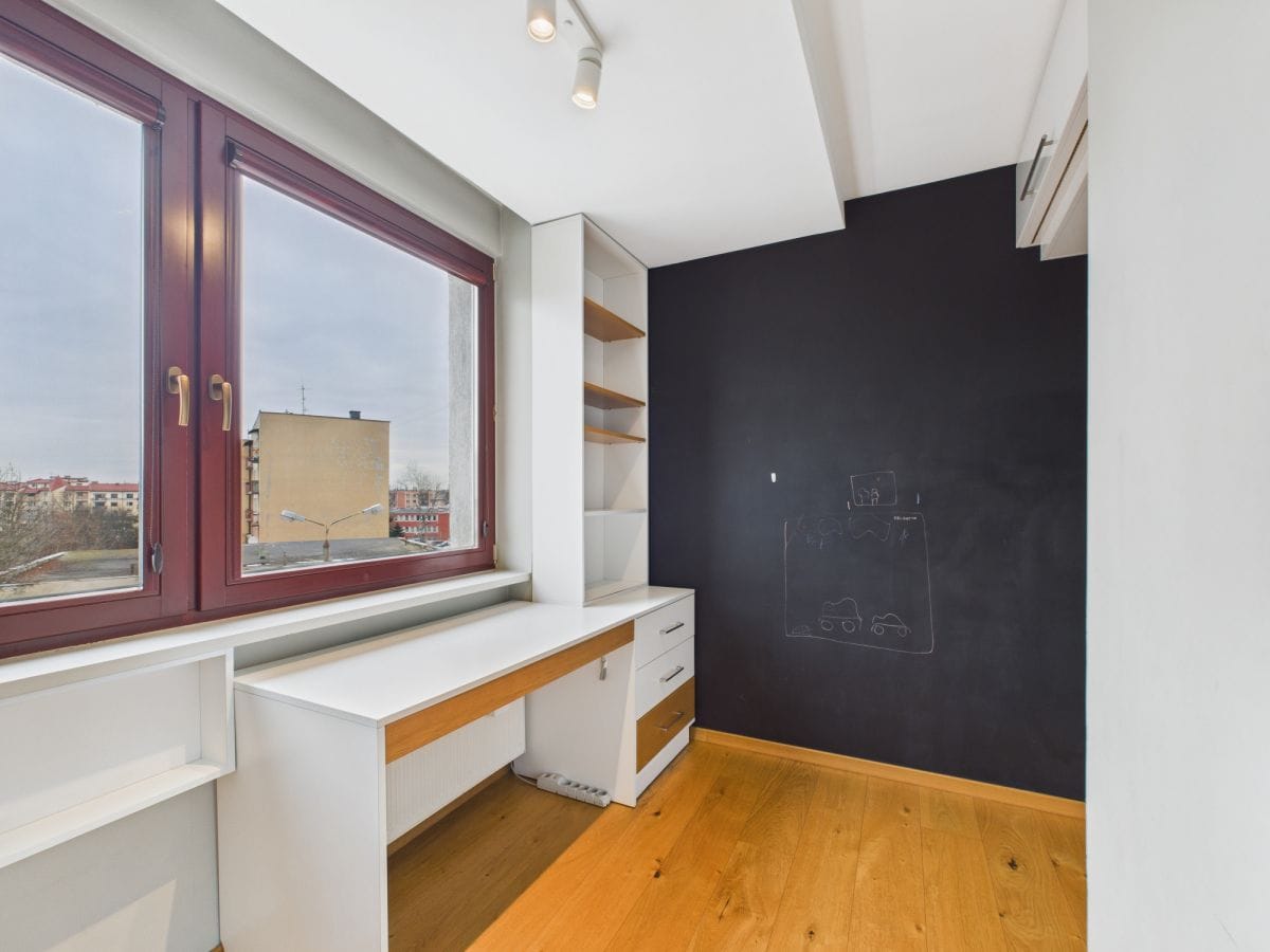 Mieszkanie 4 pokojowe na Sprzedaż