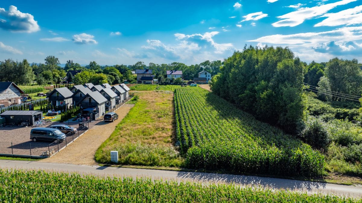 Działka  pokojowe na Sprzedaż
