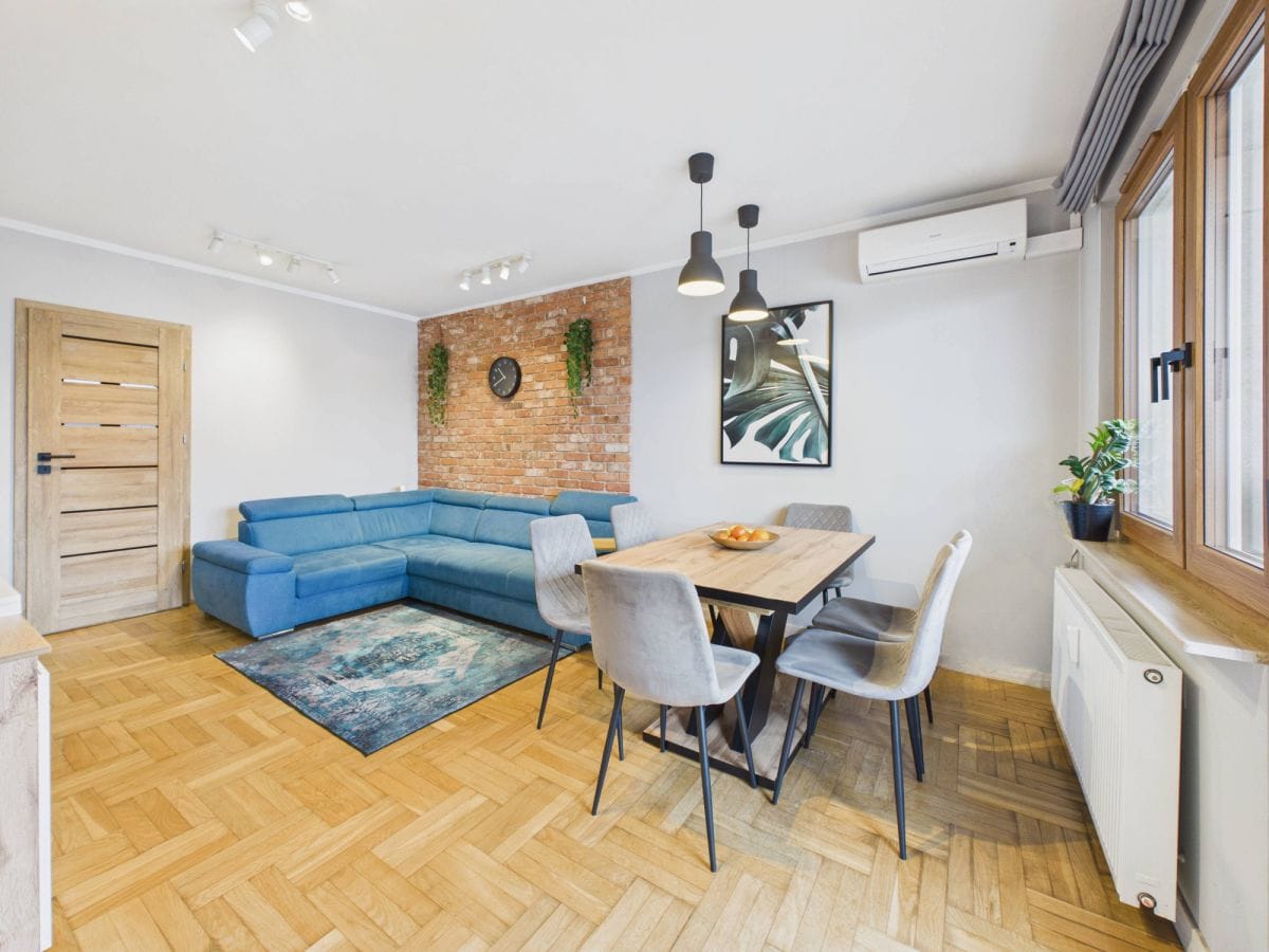 Mieszkanie 4 pokojowe na Sprzedaż