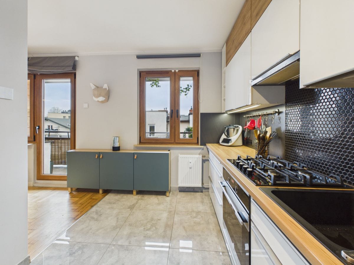 Mieszkanie 4 pokojowe na Sprzedaż