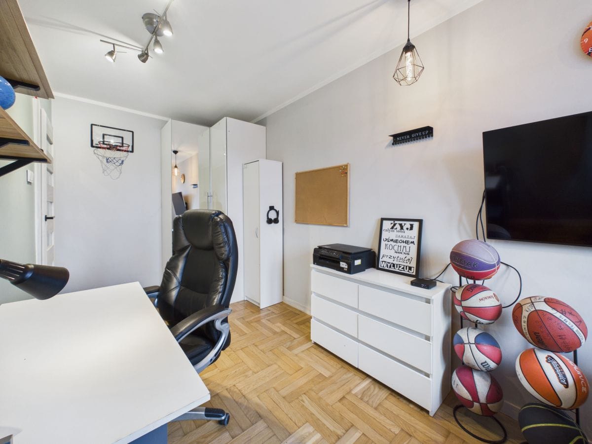 Mieszkanie 4 pokojowe na Sprzedaż