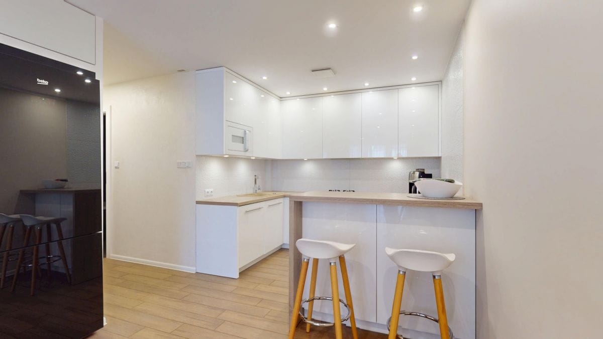 Mieszkanie 3 pokojowe na Sprzedaż