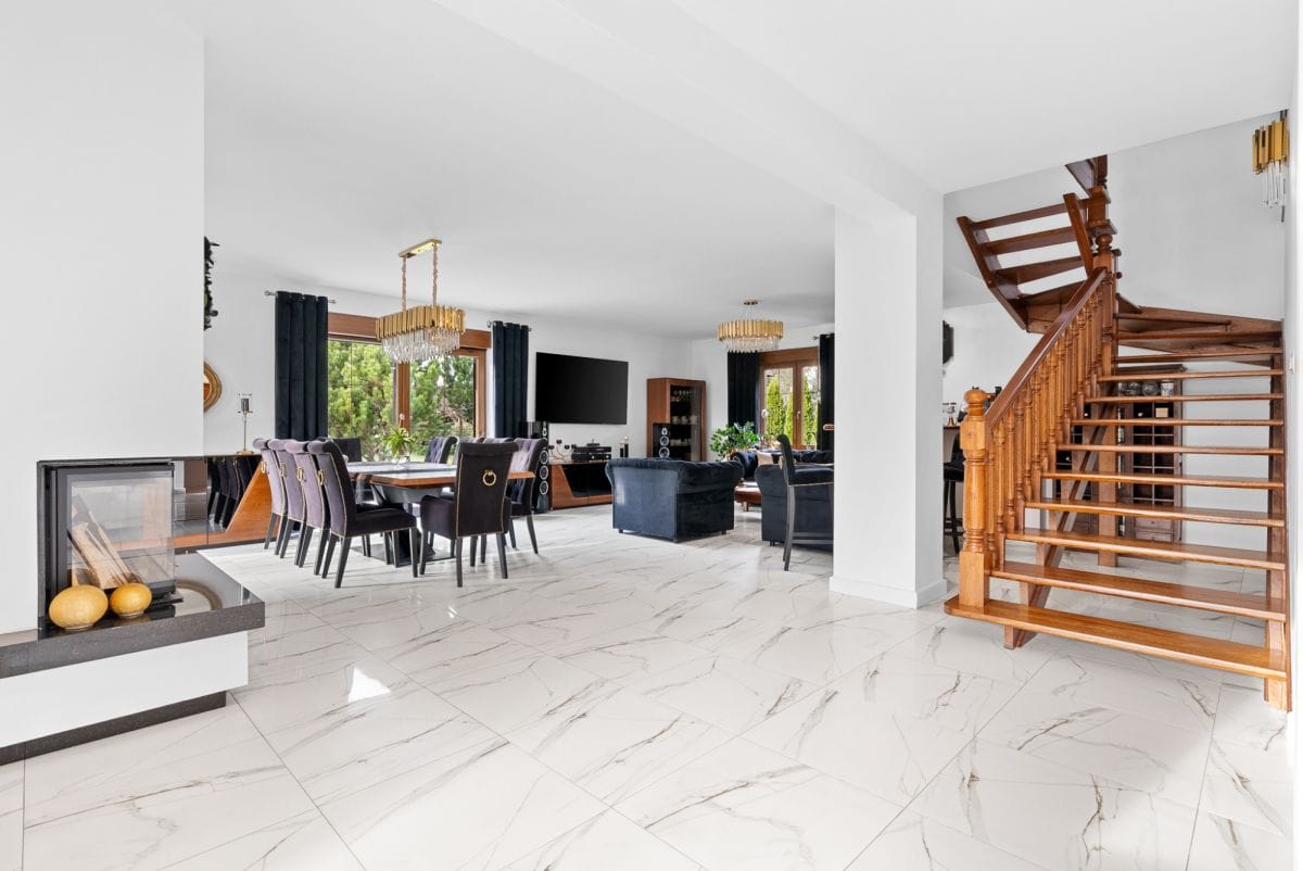 Dom 5 pokojowe na Sprzedaż