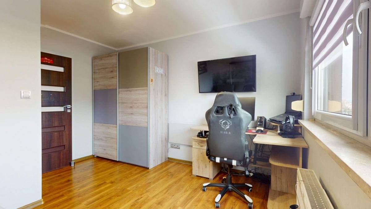 Mieszkanie 4 pokojowe na Sprzedaż