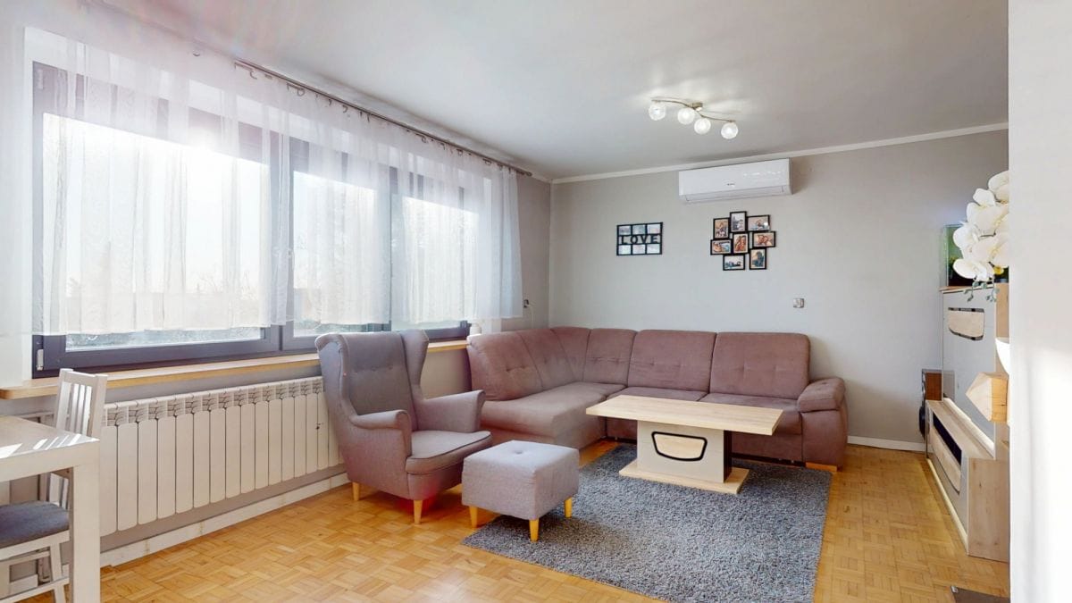 Dom 5 pokojowe na Sprzedaż