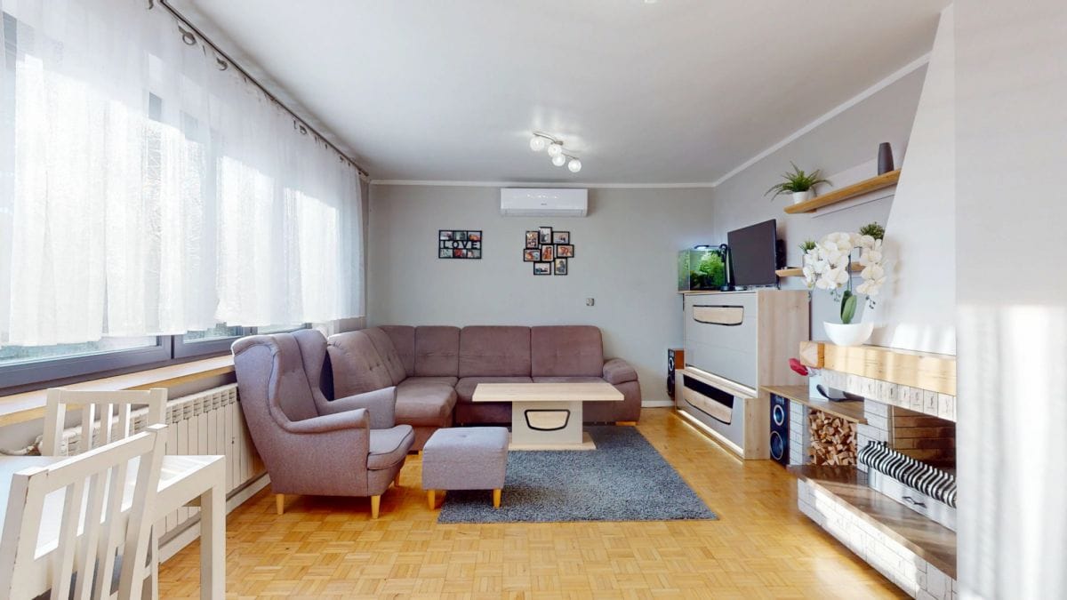 Dom 5 pokojowe na Sprzedaż