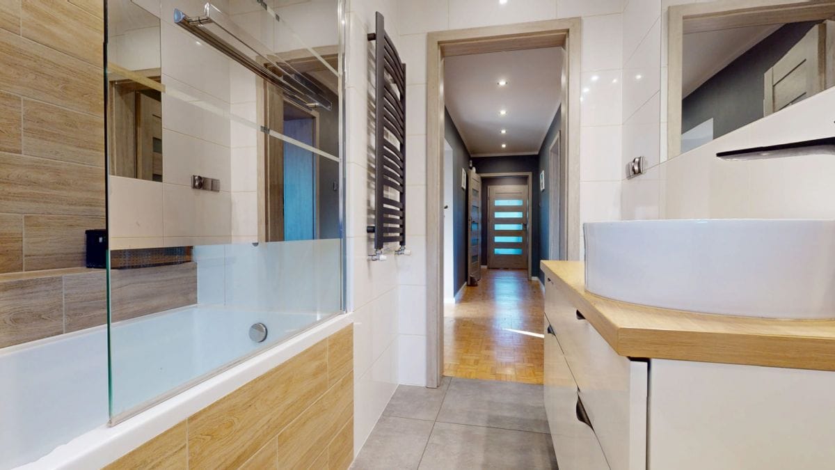 Dom 5 pokojowe na Sprzedaż