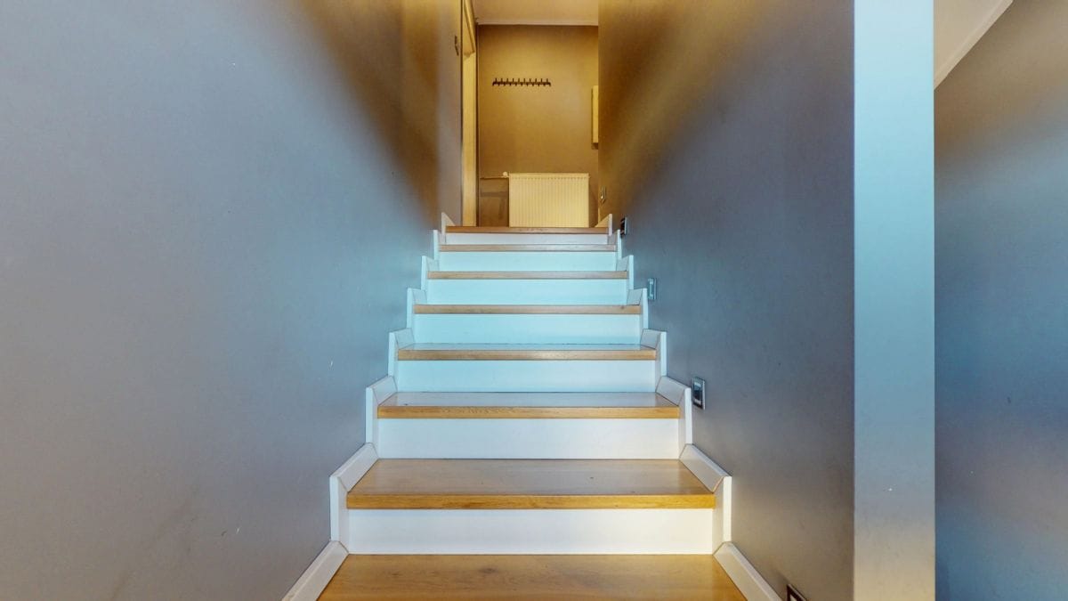 Dom 5 pokojowe na Sprzedaż