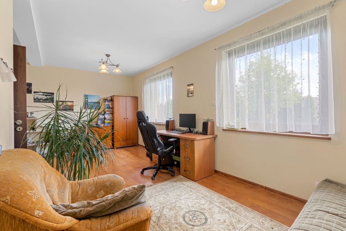 Dom 6 pokojowe na Sprzedaż