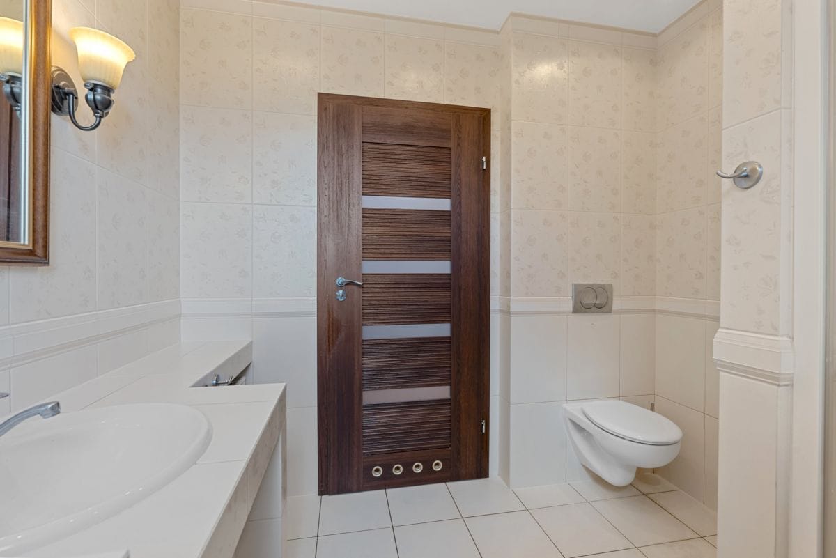 Dom 6 pokojowe na Sprzedaż