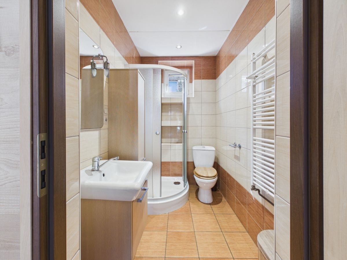 Dom 8 pokojowe na Sprzedaż