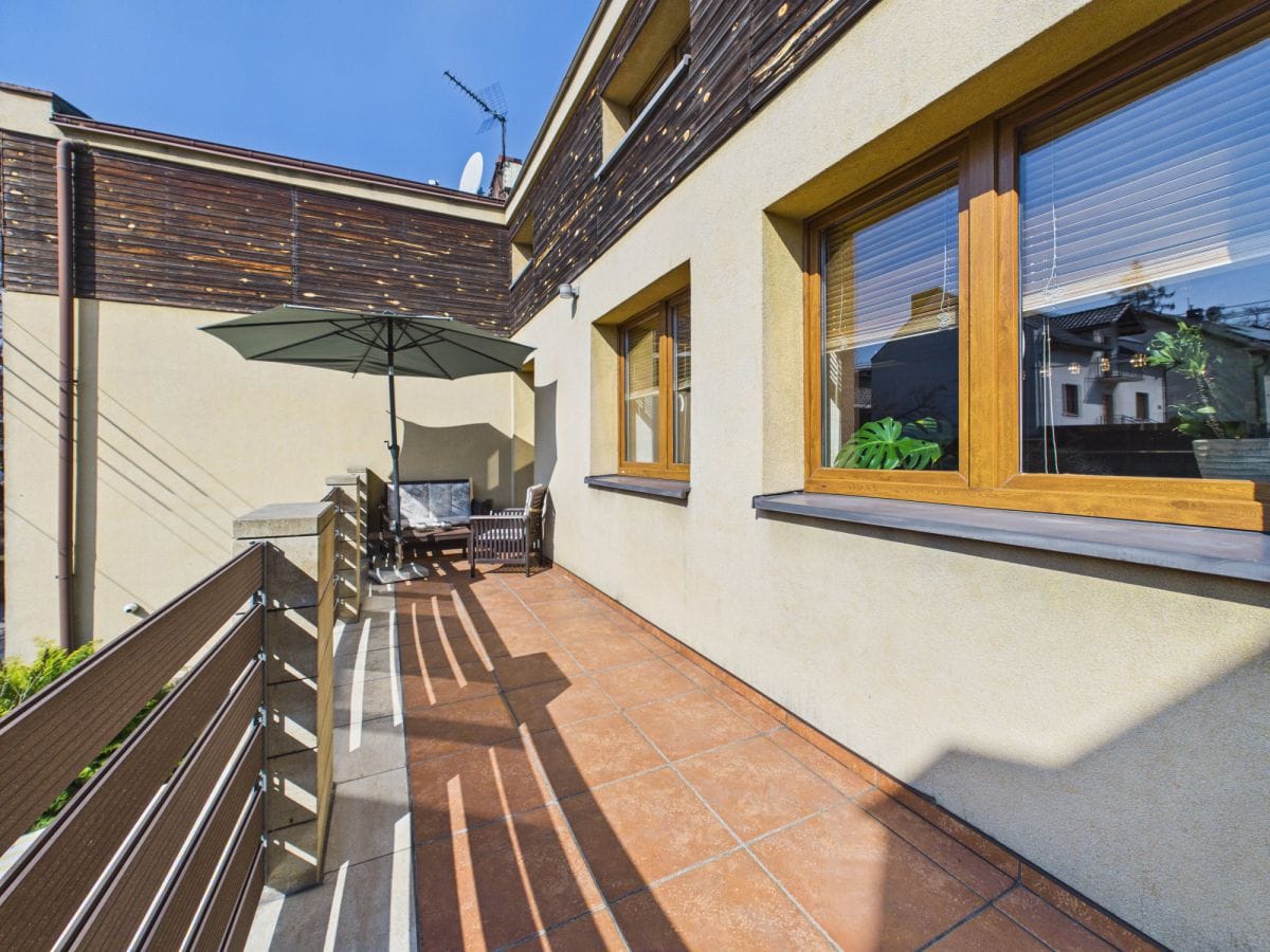 Dom 8 pokojowe na Sprzedaż