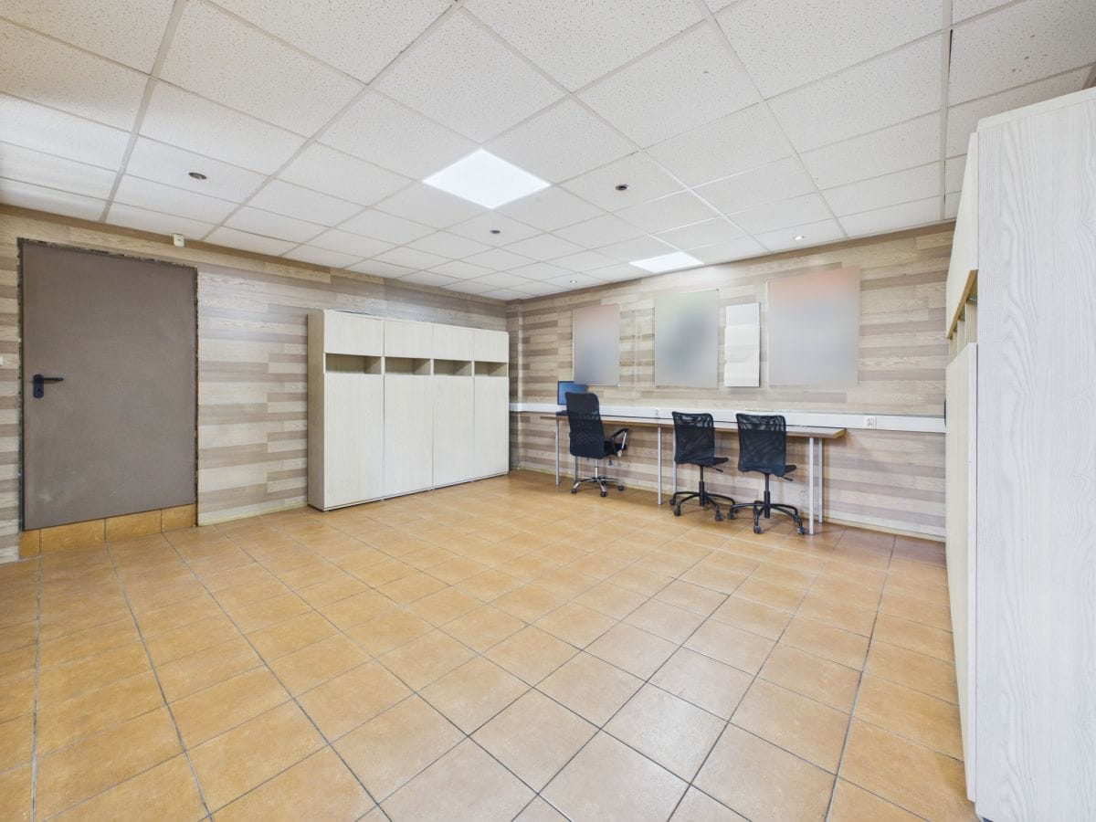 Dom 8 pokojowe na Sprzedaż