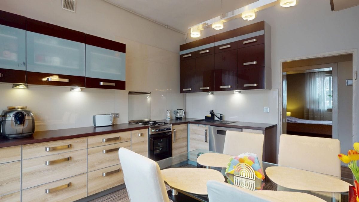 Mieszkanie 4 pokojowe na Sprzedaż