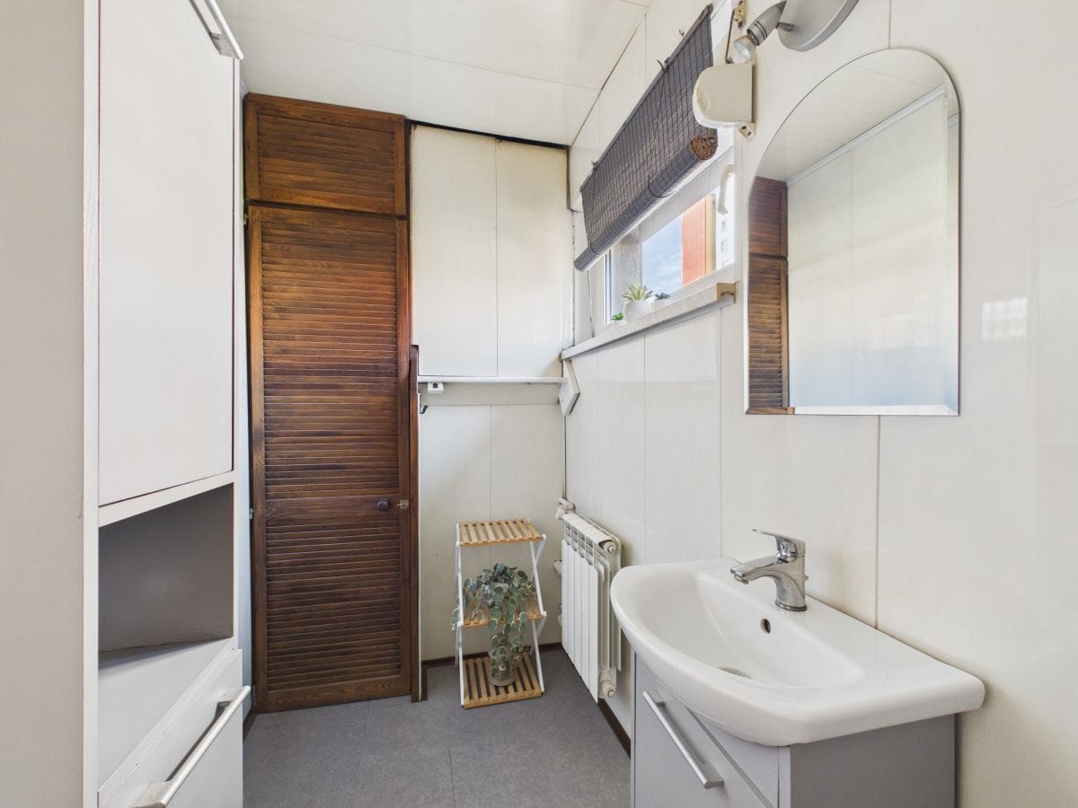 Dom 5 pokojowe na Sprzedaż