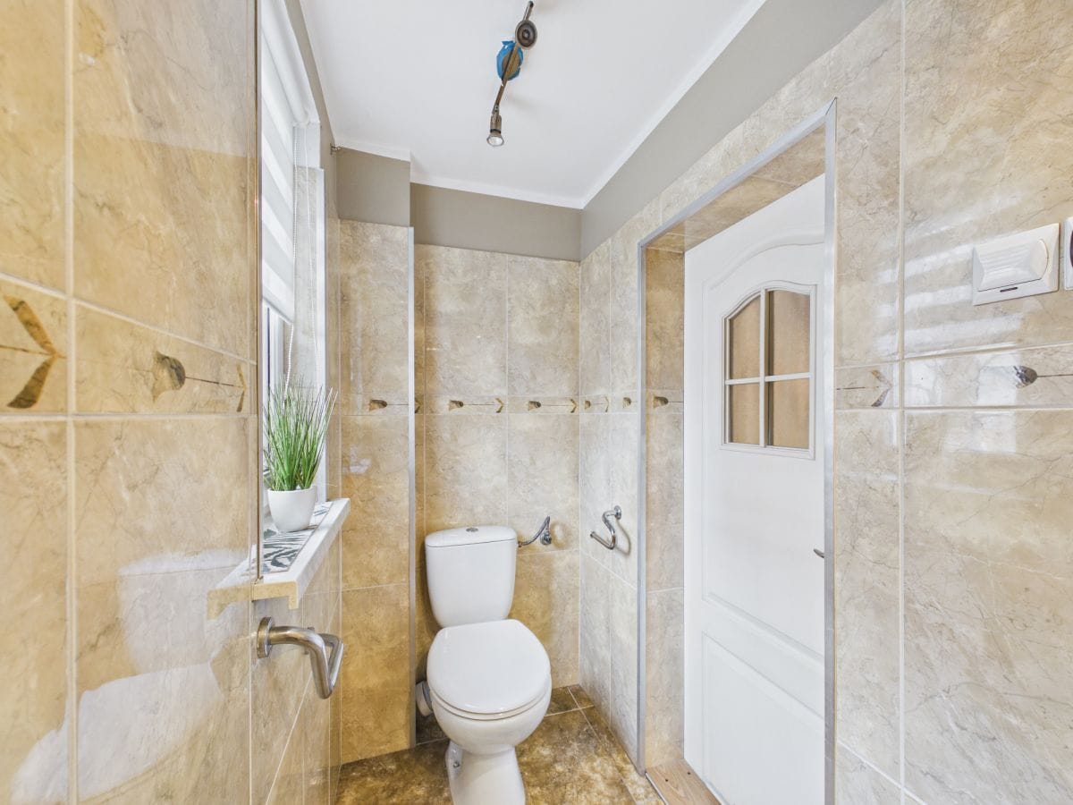 Dom 5 pokojowe na Sprzedaż