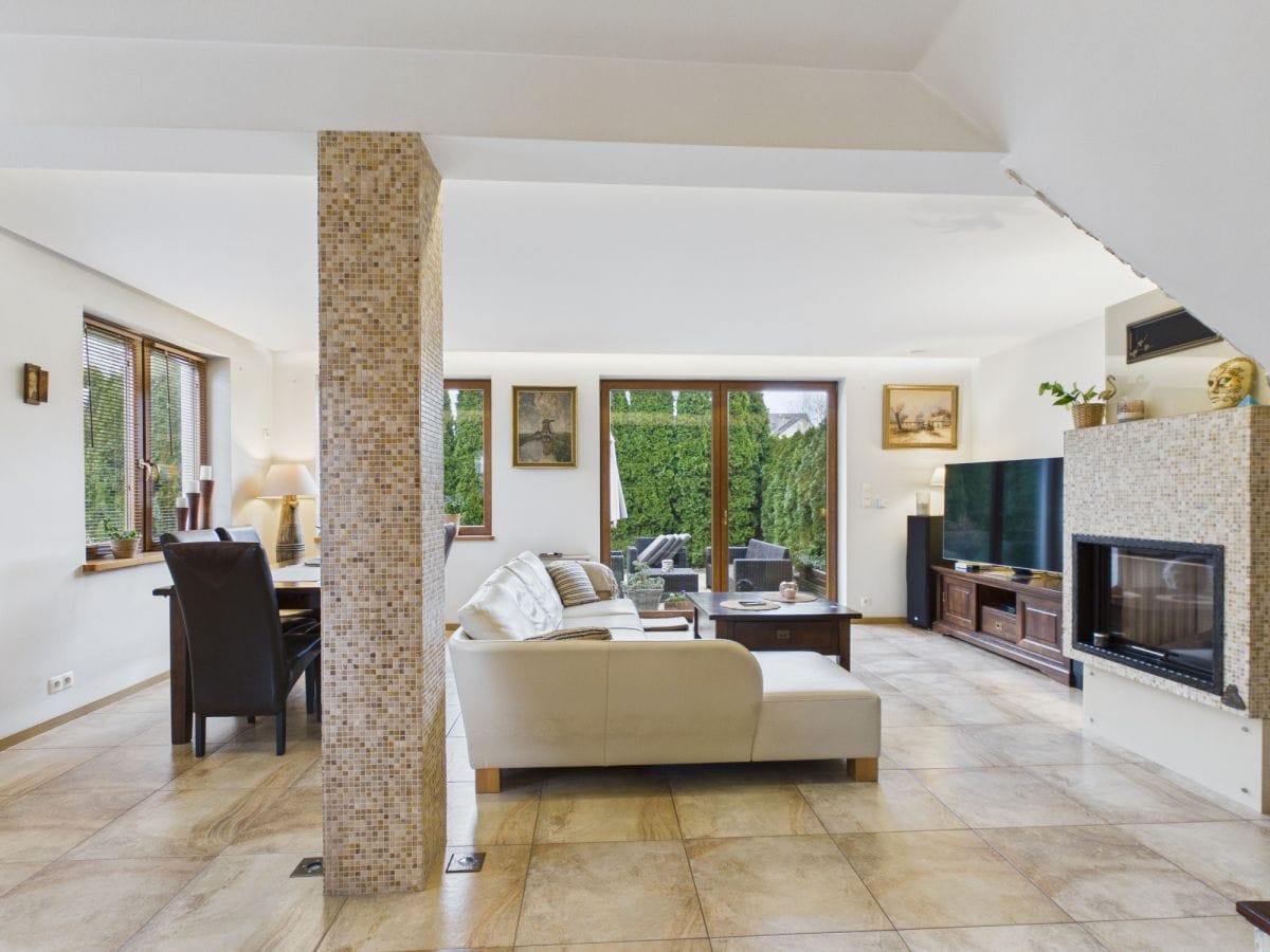 Dom 4 pokojowe na Sprzedaż