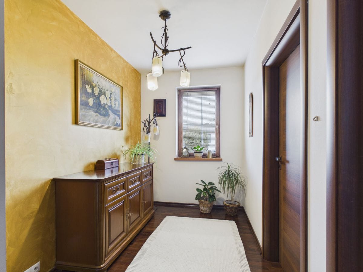 Dom 4 pokojowe na Sprzedaż