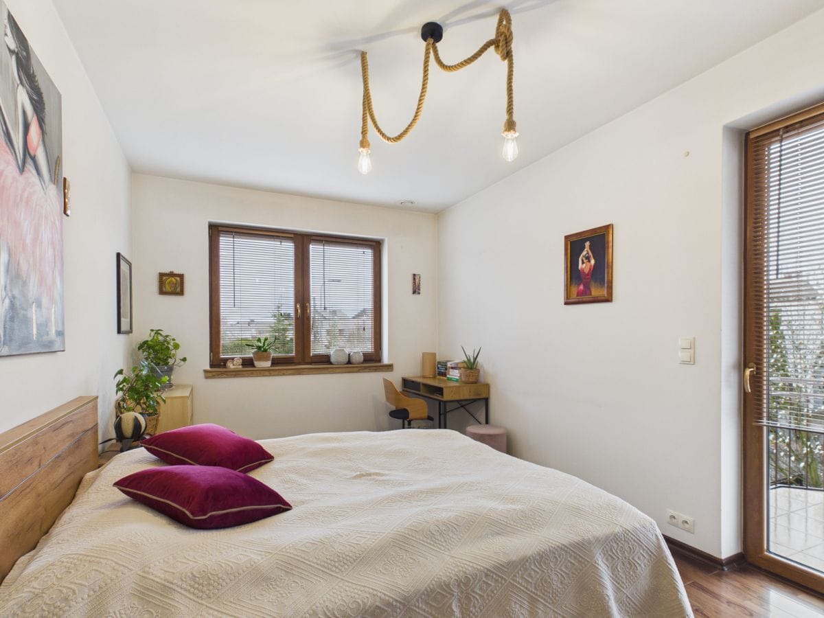 Dom 4 pokojowe na Sprzedaż