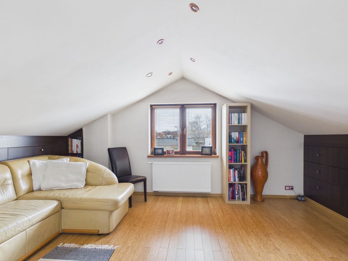 Dom 4 pokojowe na Sprzedaż