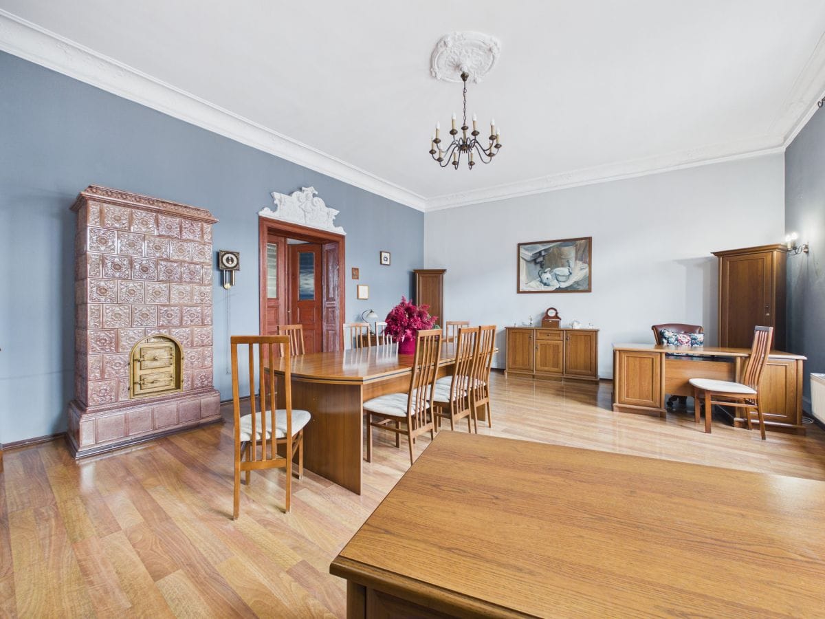 Lokal użytkowy  pokojowe na Sprzedaż