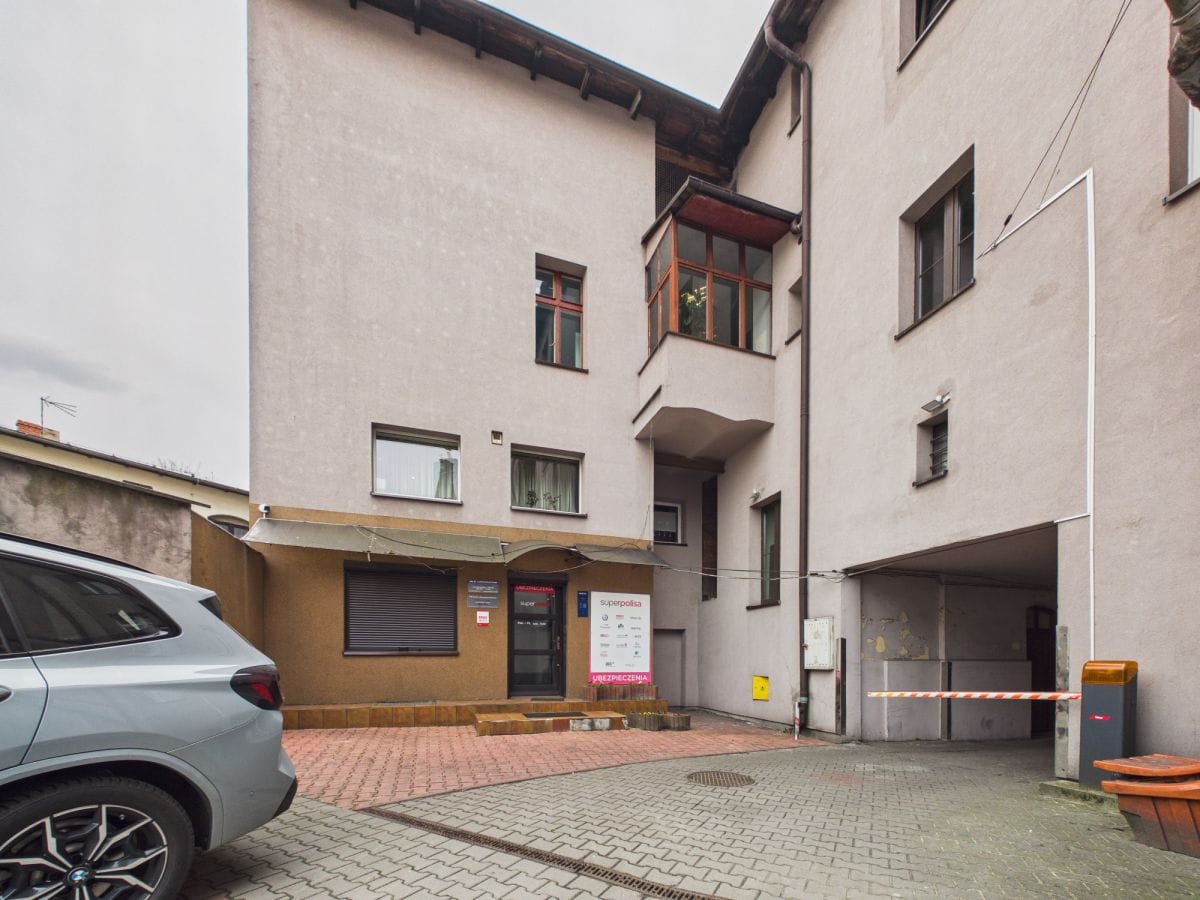Lokal użytkowy  pokojowe na Sprzedaż