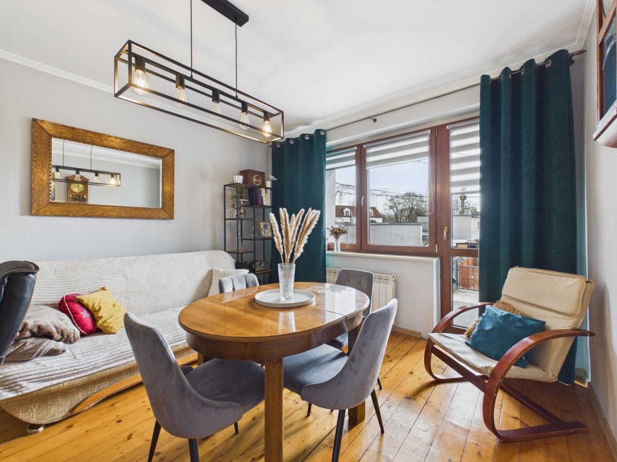 Dom 7 pokojowe na Sprzedaż