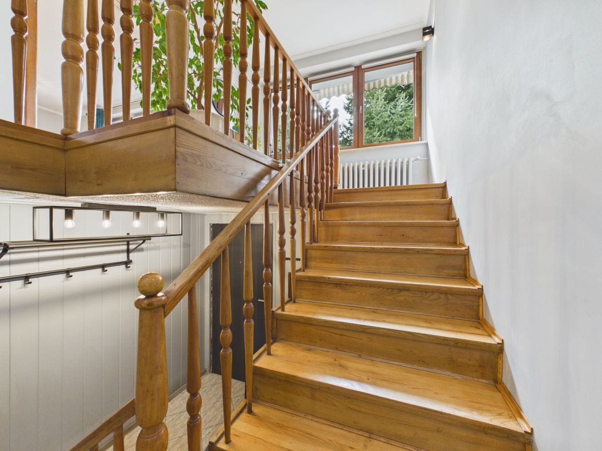 Dom 7 pokojowe na Sprzedaż