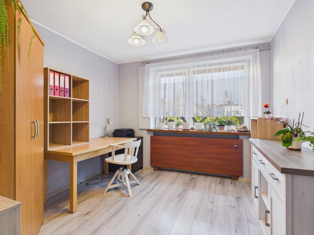 Dom 5 pokojowe na Sprzedaż