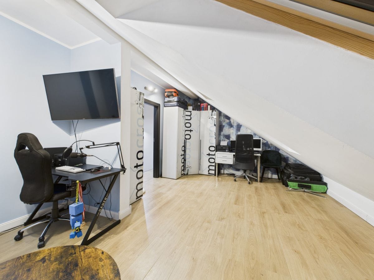 Mieszkanie 5 pokojowe na Sprzedaż