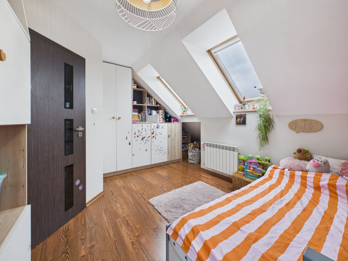 Dom 4 pokojowe na Sprzedaż