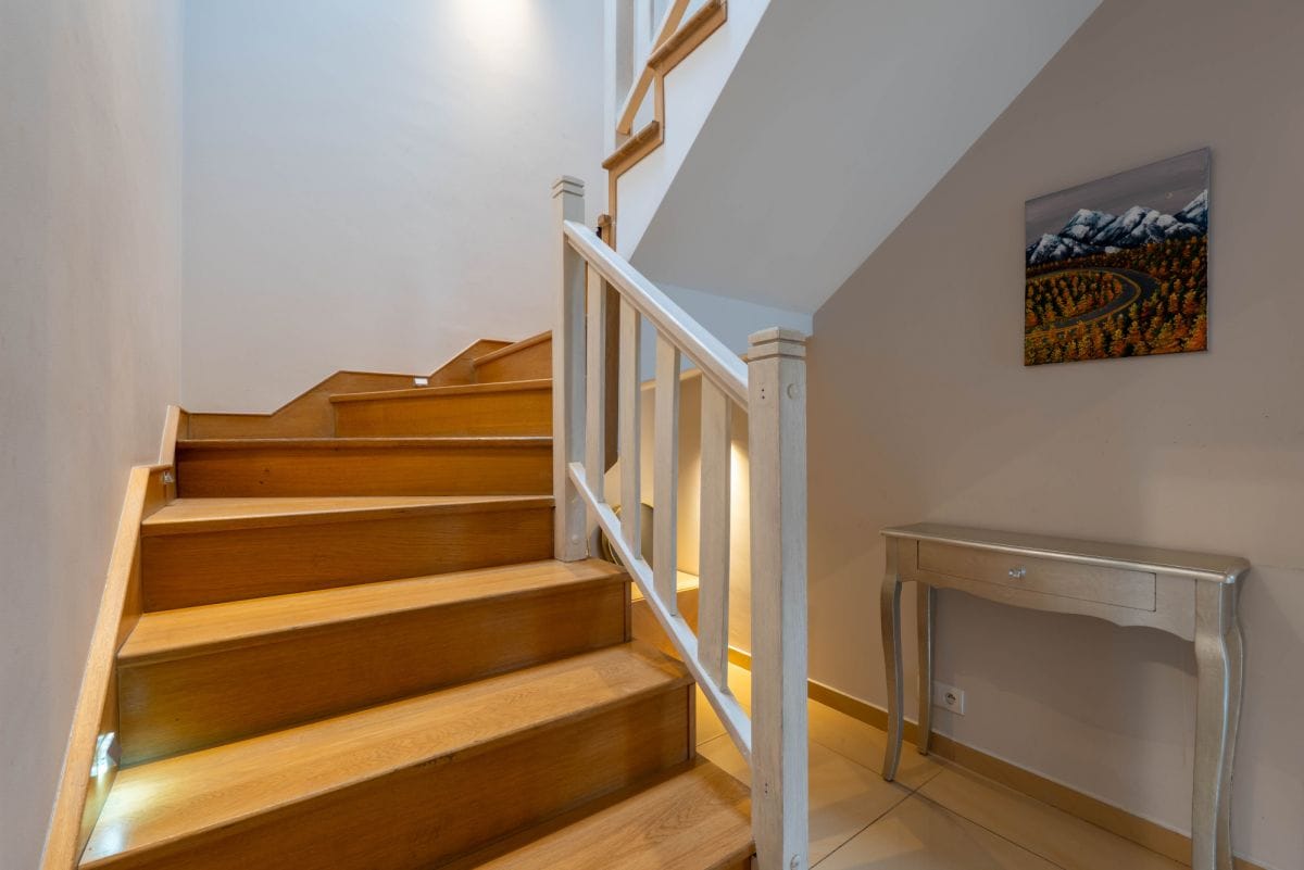 Dom 4 pokojowe na Sprzedaż