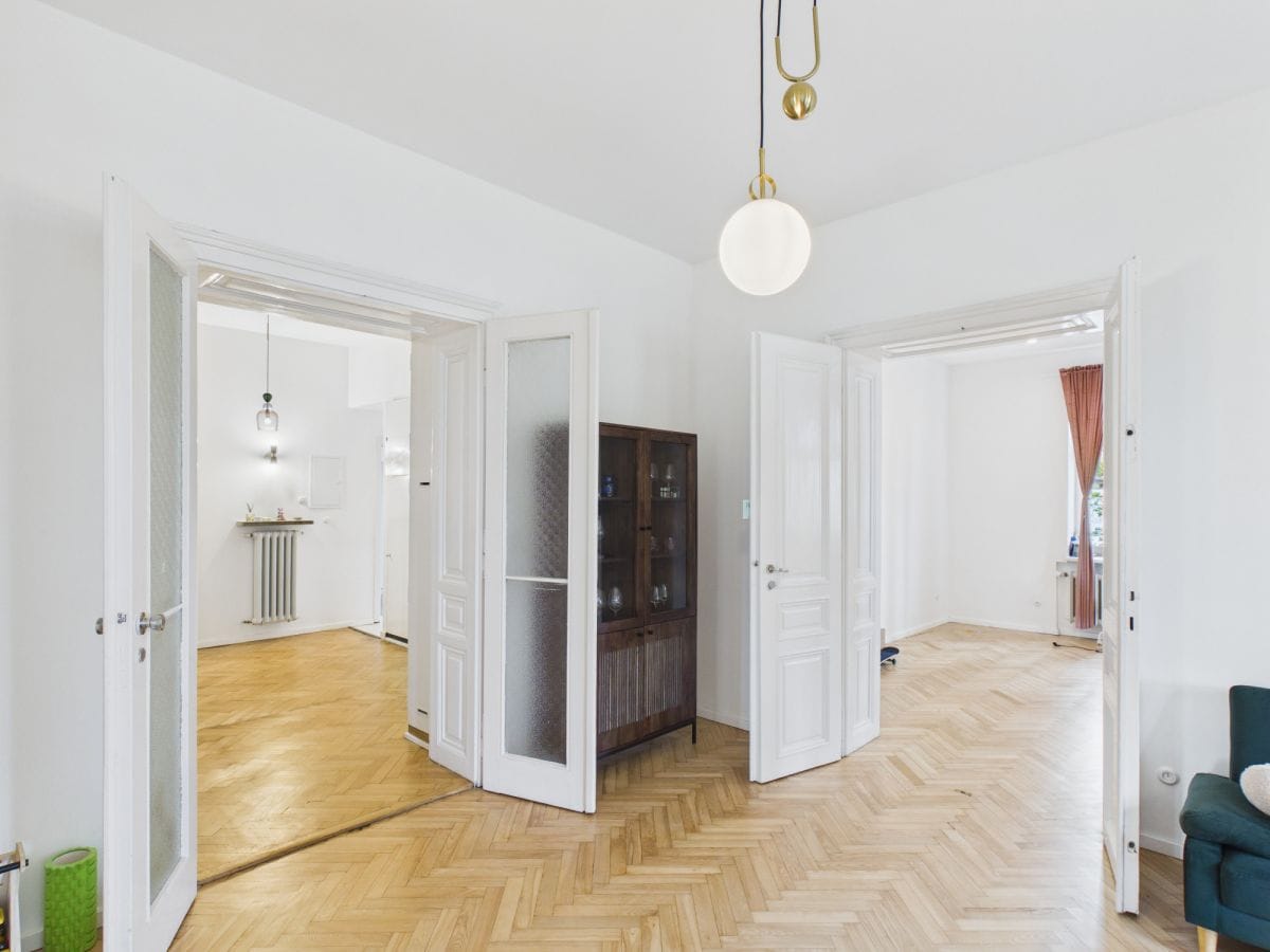 Mieszkanie 5 pokojowe na Sprzedaż