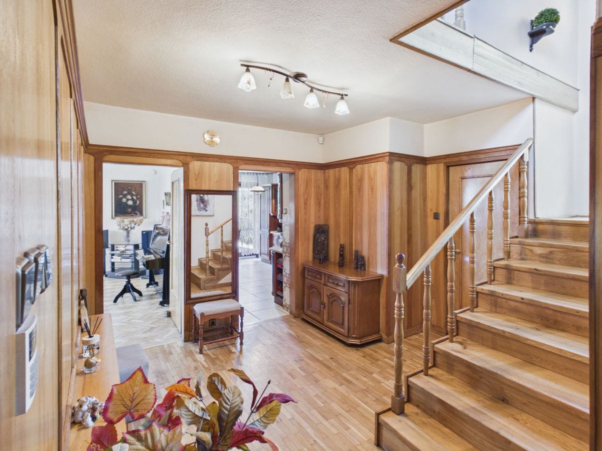 Dom 7 pokojowe na Sprzedaż