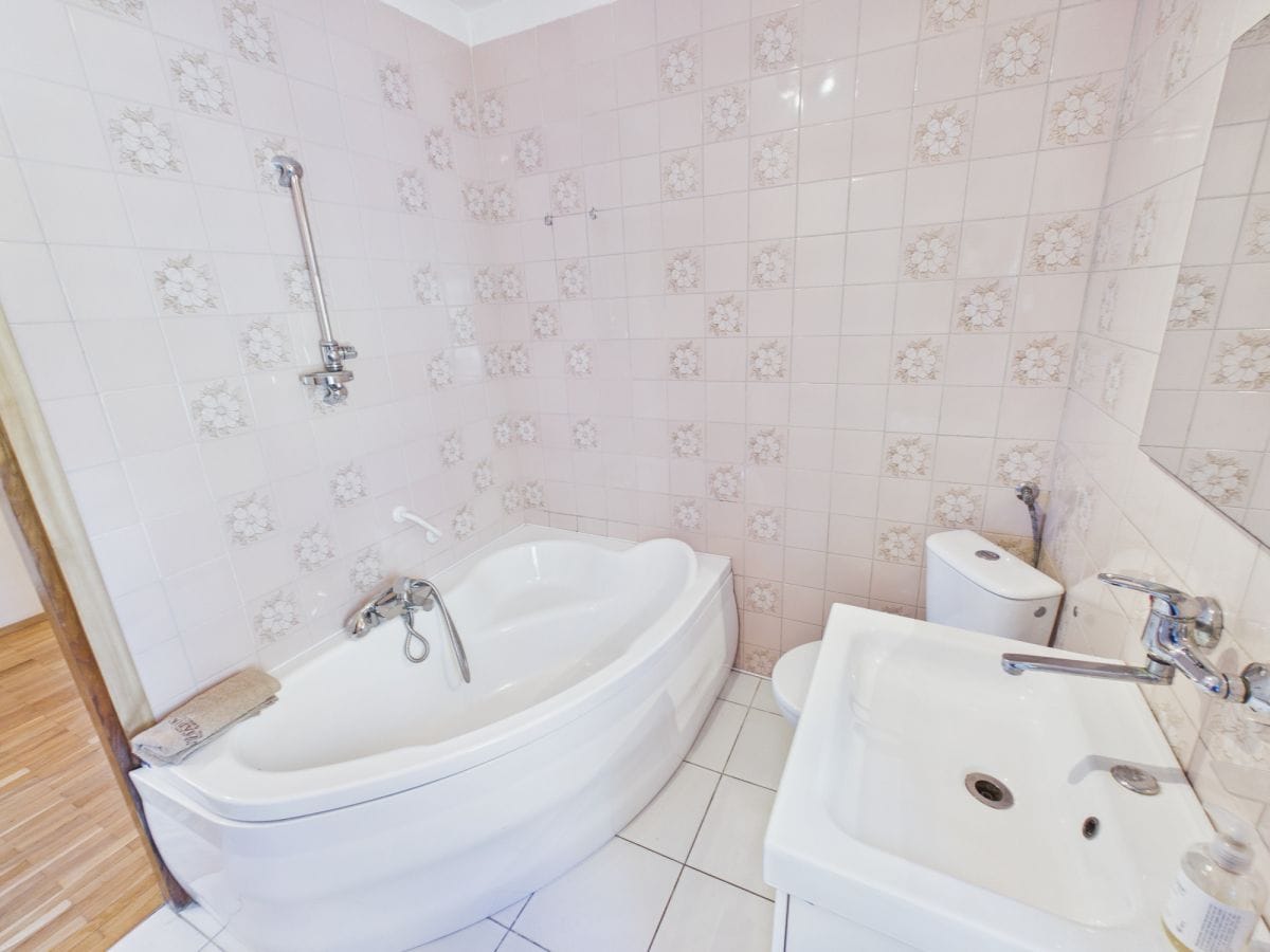 Dom 7 pokojowe na Sprzedaż