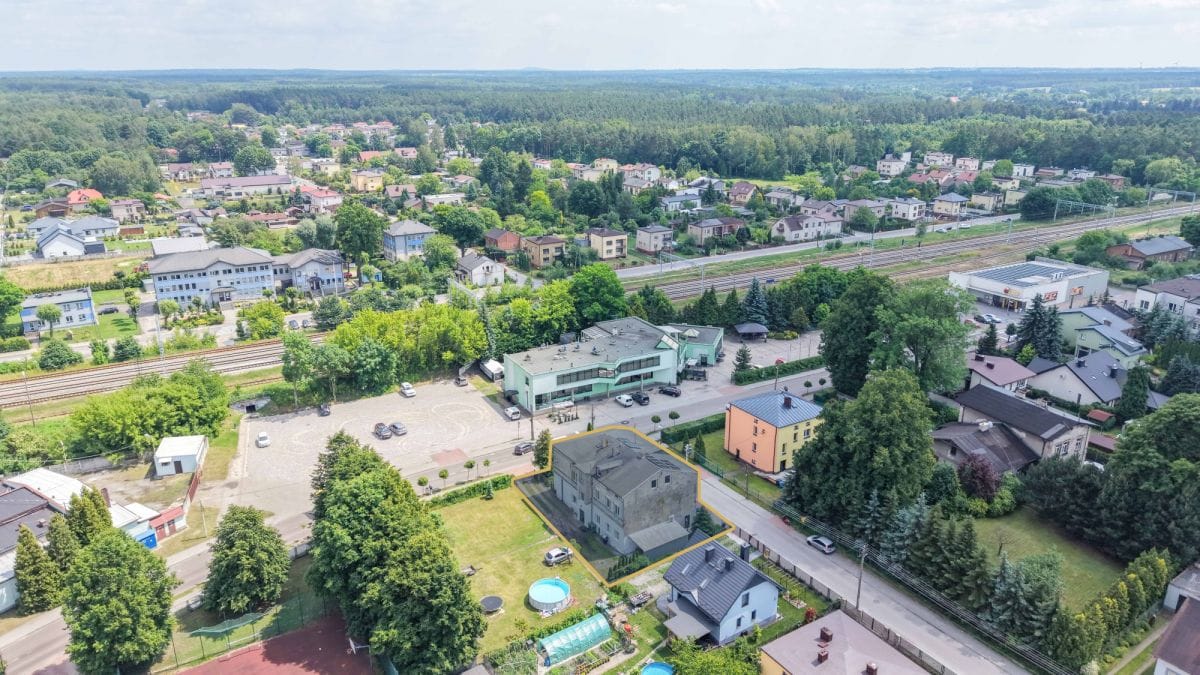 Dom 10 pokojowe na Sprzedaż