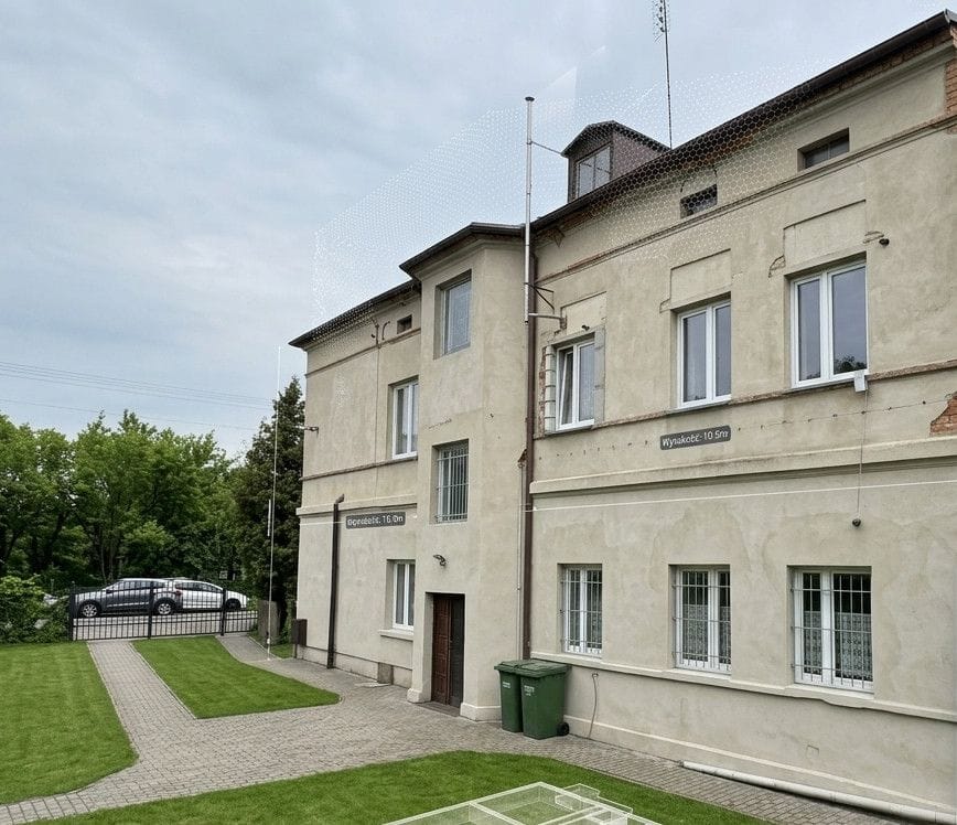 Dom 10 pokojowe na Sprzedaż
