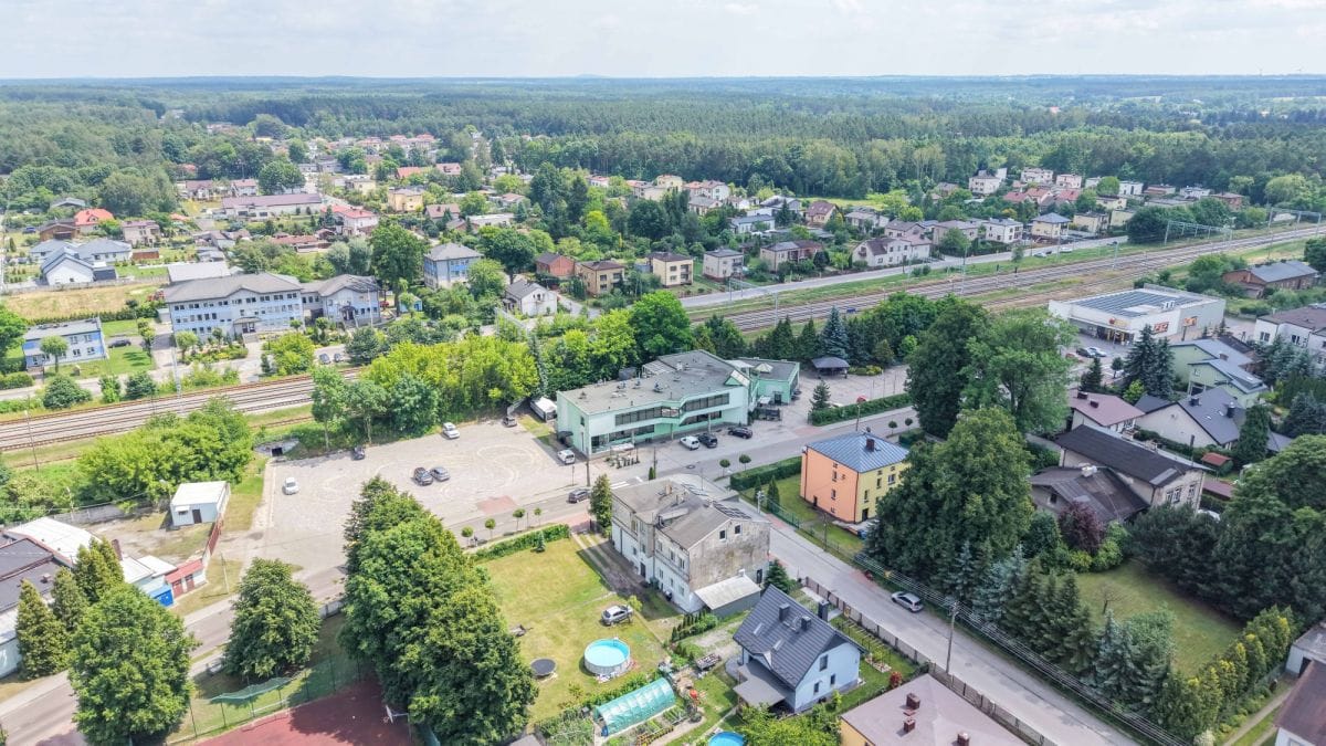 Dom 10 pokojowe na Sprzedaż