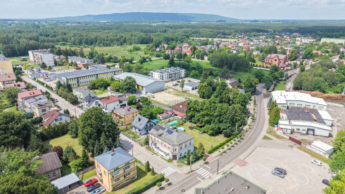 Dom 10 pokojowe na Sprzedaż