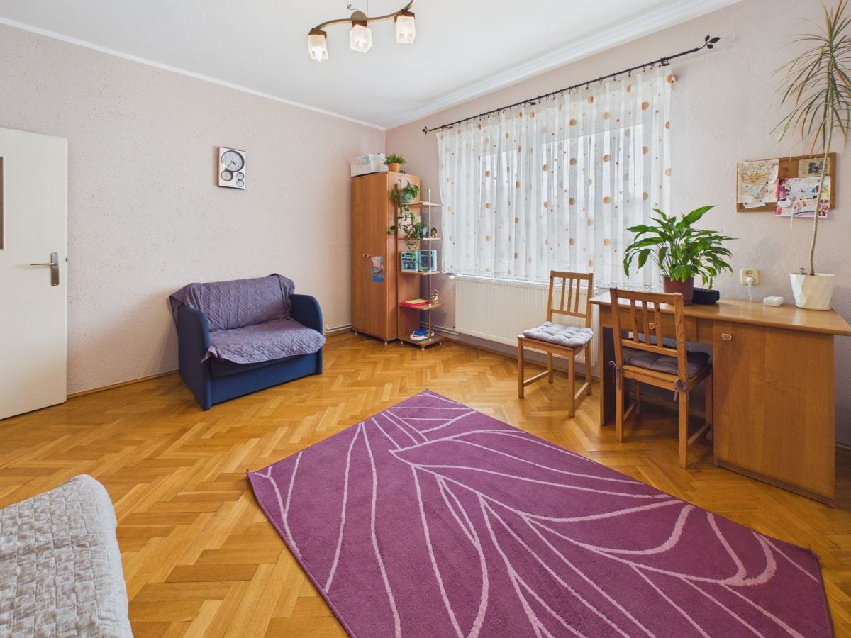 Dom 6 pokojowe na Sprzedaż