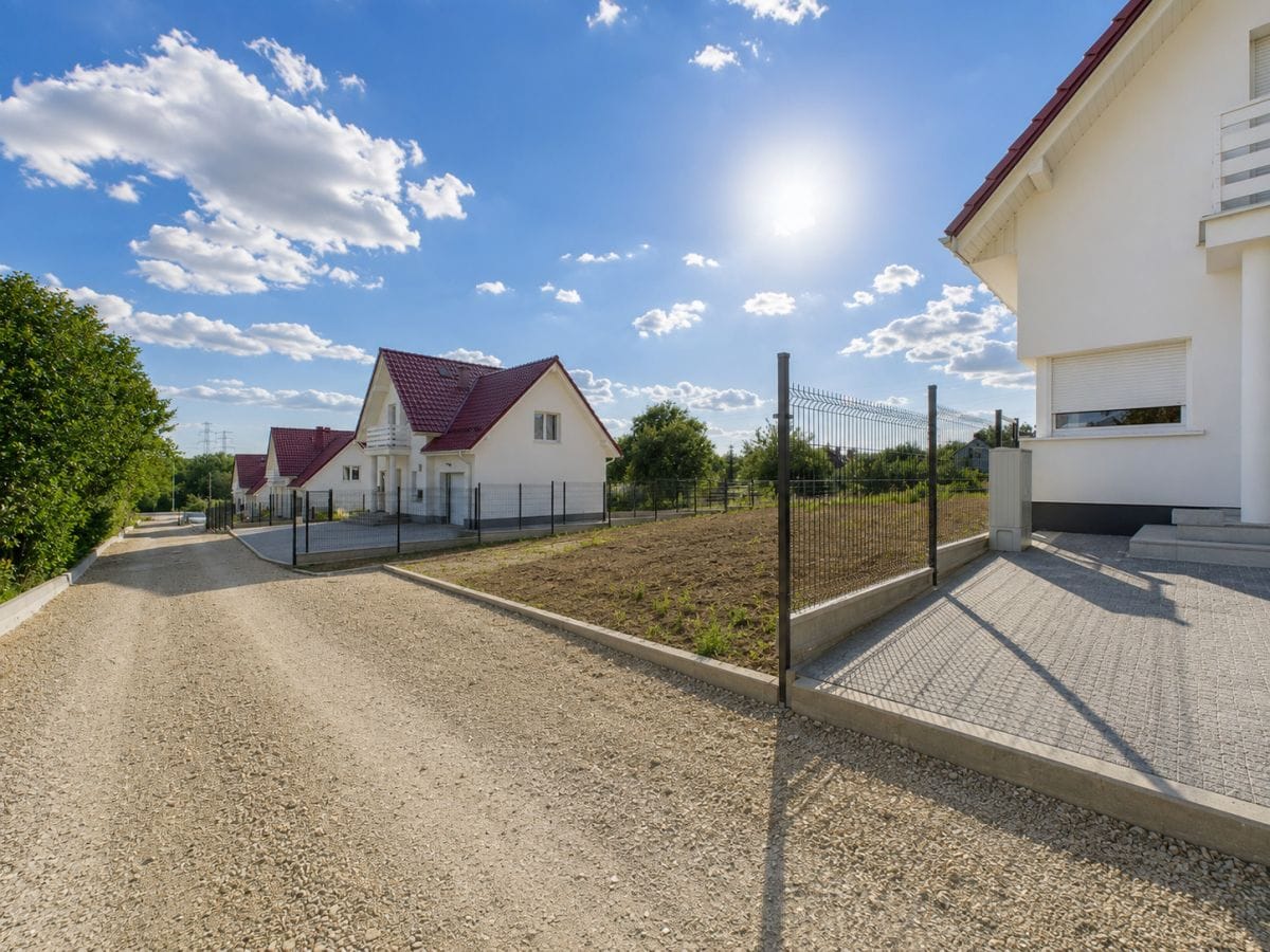 Dom 5 pokojowe na Sprzedaż