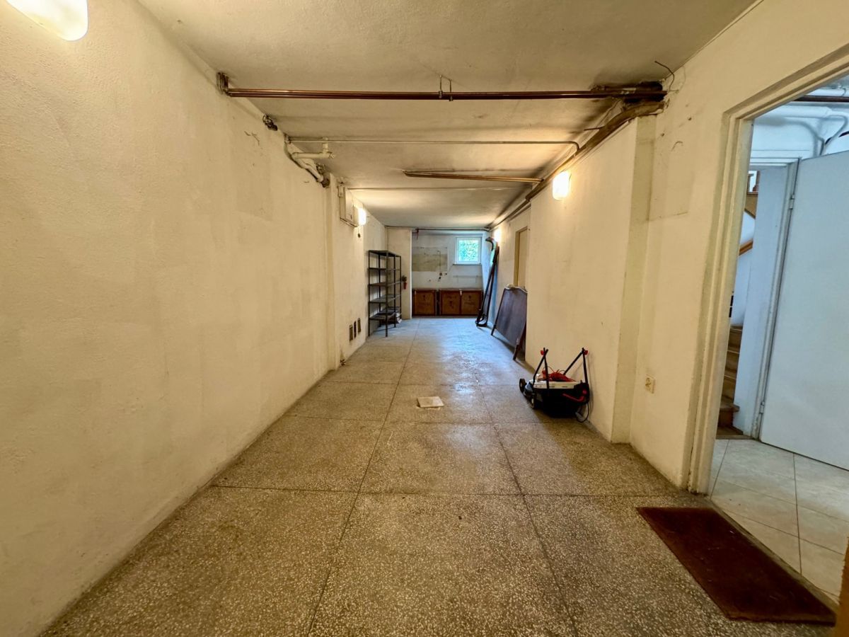 Dom 6 pokojowe na Sprzedaż