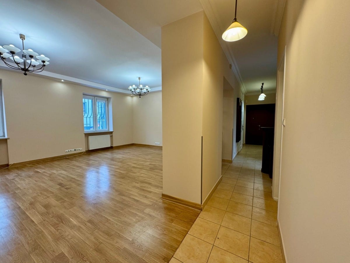 Mieszkanie 4 pokojowe na Wynajem