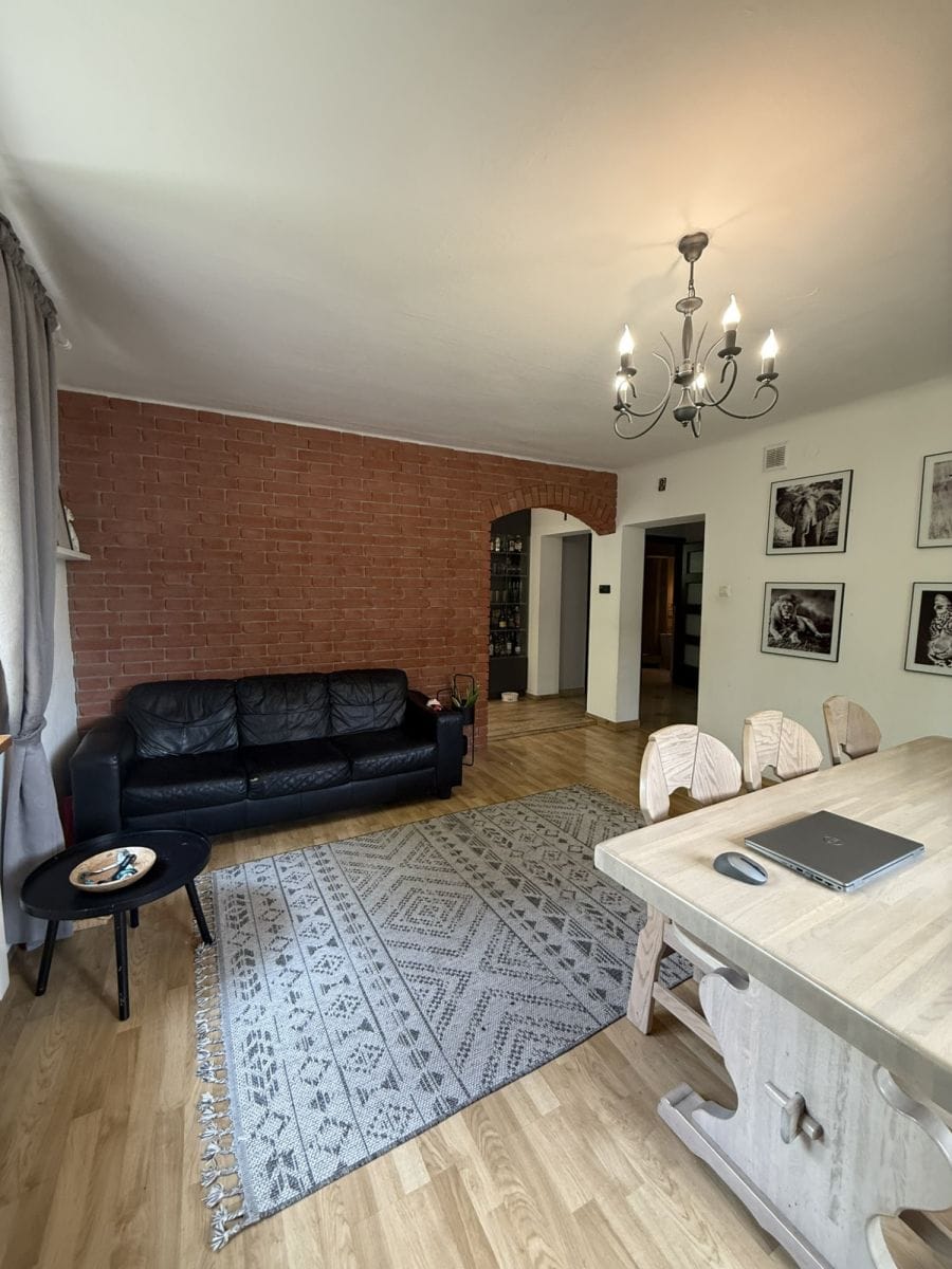 Dom 6 pokojowe na Sprzedaż