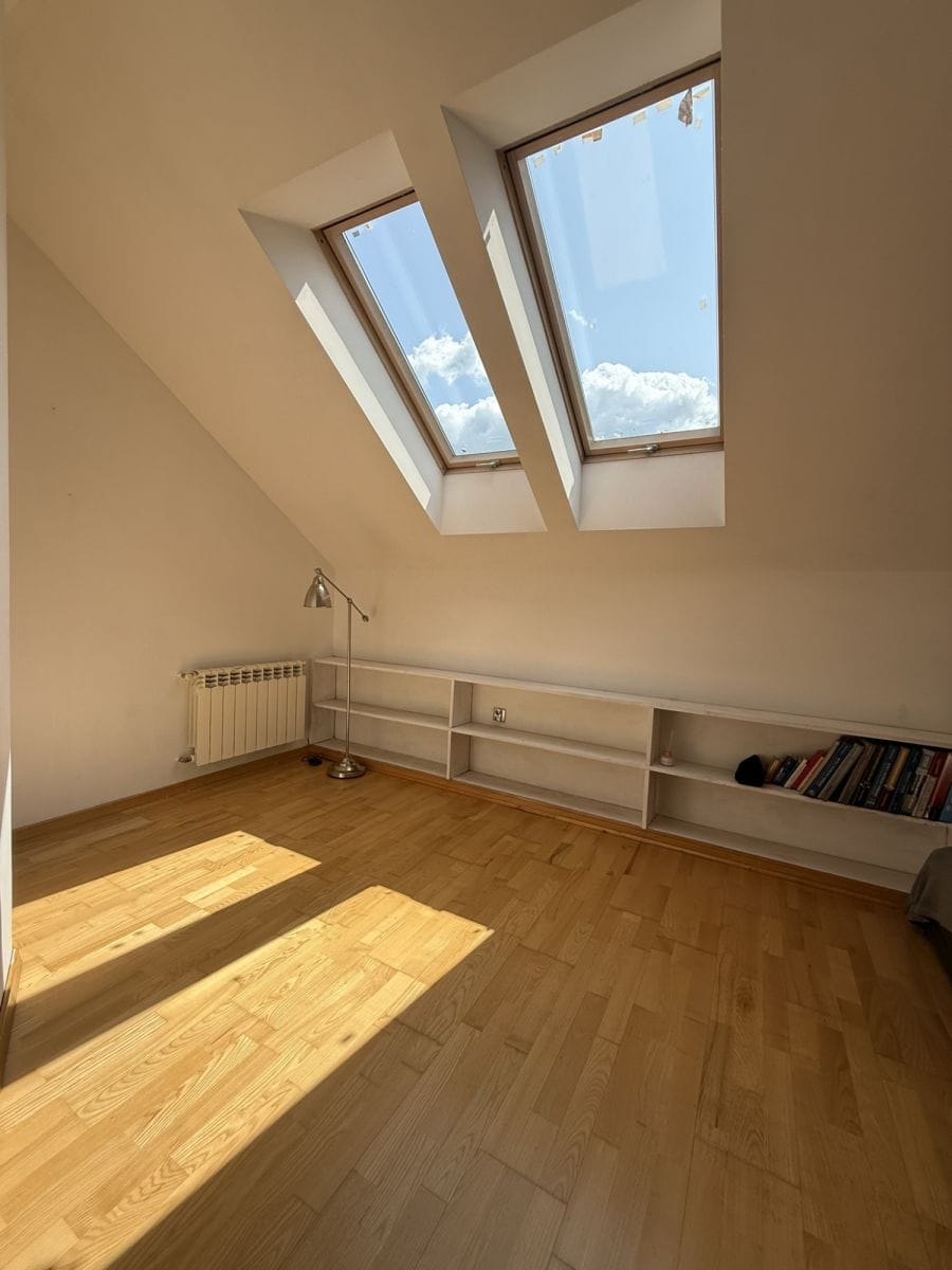 Dom 6 pokojowe na Sprzedaż