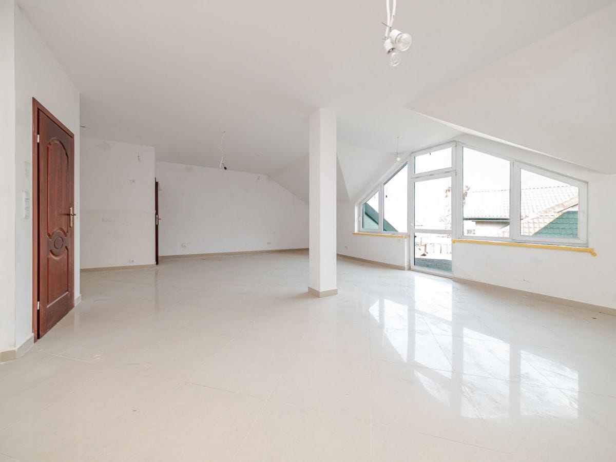 Lokal użytkowy  pokojowe na Sprzedaż