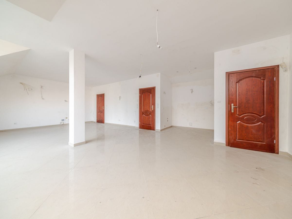 Lokal użytkowy  pokojowe na Sprzedaż