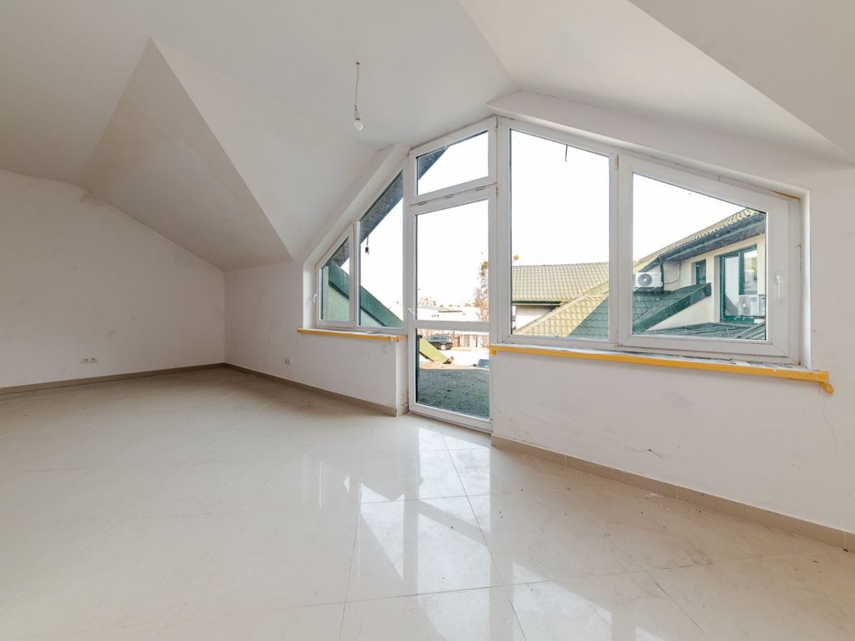 Lokal użytkowy  pokojowe na Sprzedaż