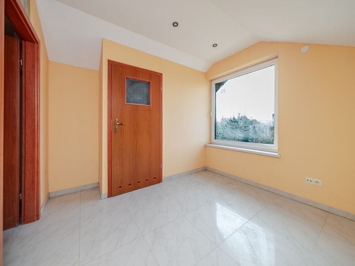 Lokal użytkowy  pokojowe na Sprzedaż